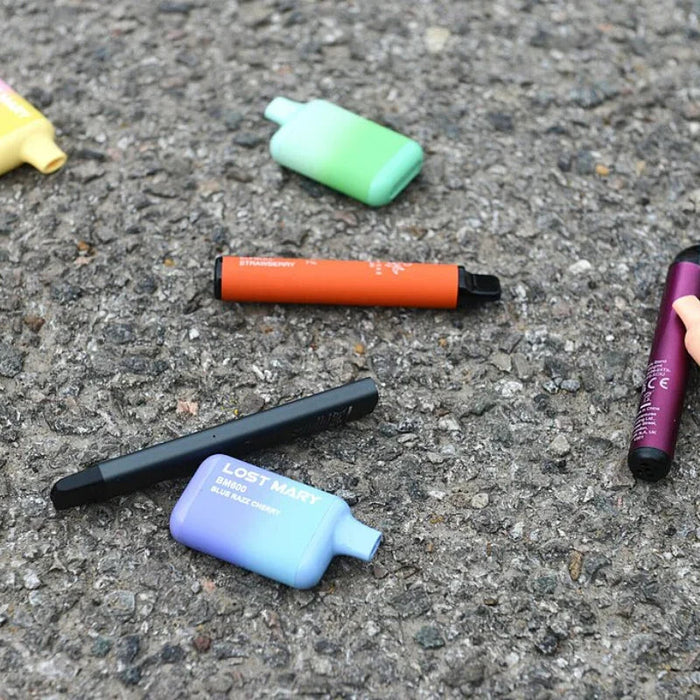 How do UK shoppers choose between 600,4000 and 9000 puffs of disposable vapes based on budget, usage, and waste?